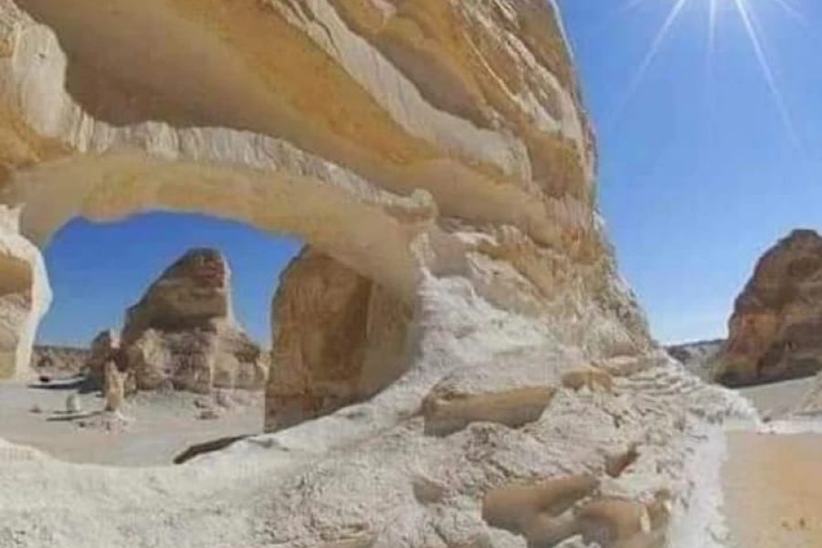 Depuis le Caire vers le desert blanc 2 jours /1 nuit